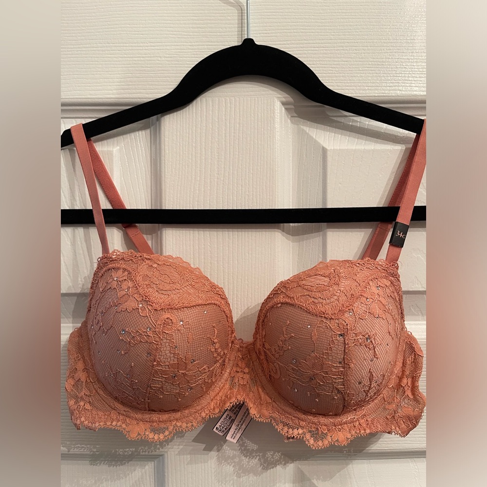 Victoria’s Secret Dream Angels Lace & Rhinestones Lined Demi Bra Sz. 34C